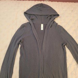 Harper Canyon grey long sleeve sweater/cardigan